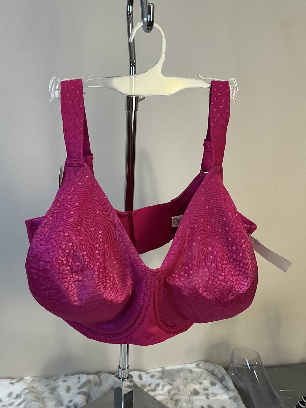 Wacoal Women's Underwire Full Coverage Bra Magenta Size 40J NWT